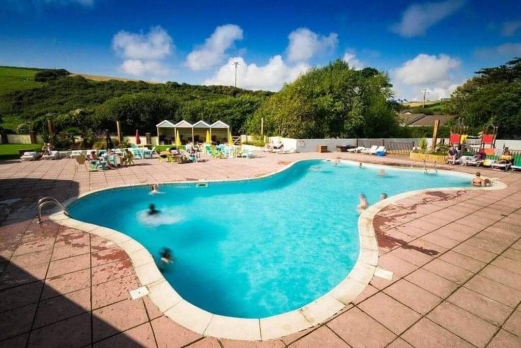 8 Sleep Chalet At Newquay Away Resorts Nb160 외부 사진