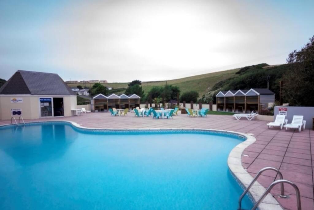 8 Sleep Chalet At Newquay Away Resorts Nb160 외부 사진