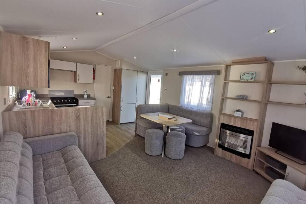 8 Sleep Chalet At Newquay Away Resorts Nb160 외부 사진
